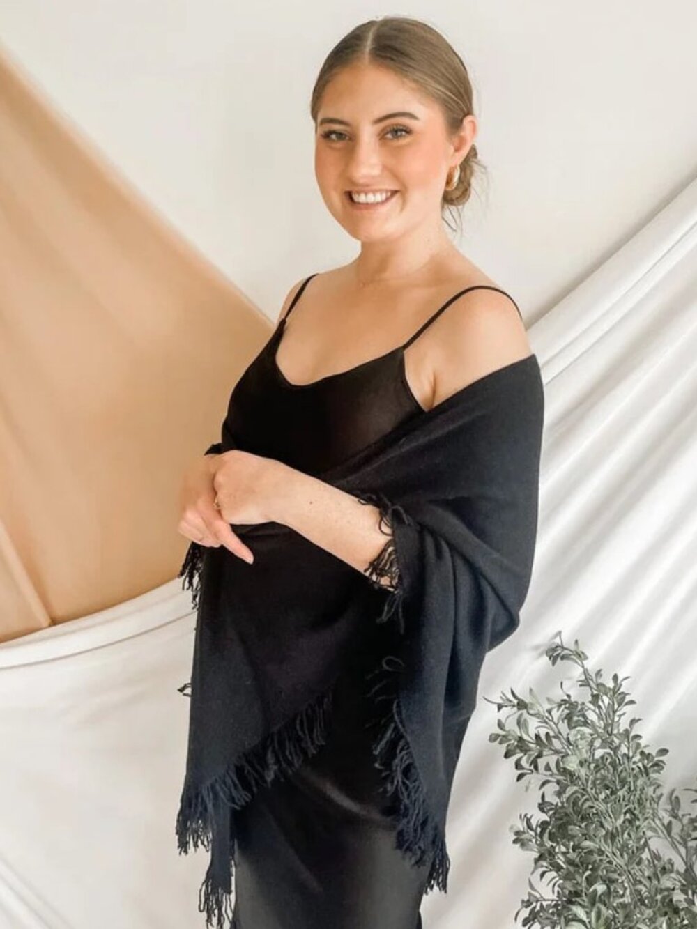 Kinross Cashmere Triangle Fringe Wrap